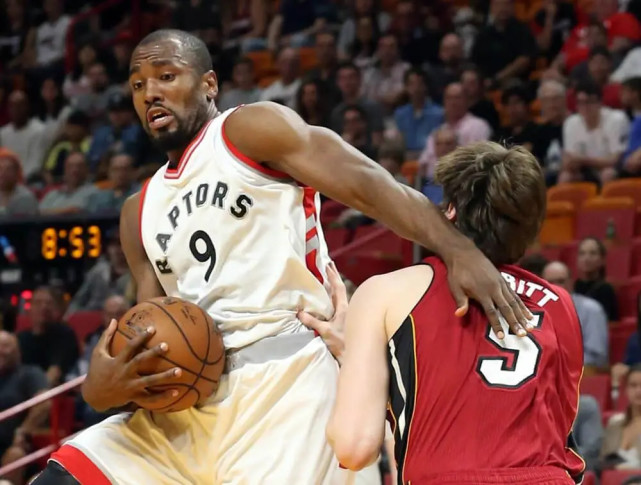 清晨密尔沃基雄鹿调整名单以备欧超杯,主帅复盘环节打磨,媒体盛赞,身体对抗强度拉满的简单介绍 清晨密尔沃基雄鹿调整名单以备欧超杯,主帅复盘环节打磨,媒体盛赞,身体对抗强度拉满的简单介绍